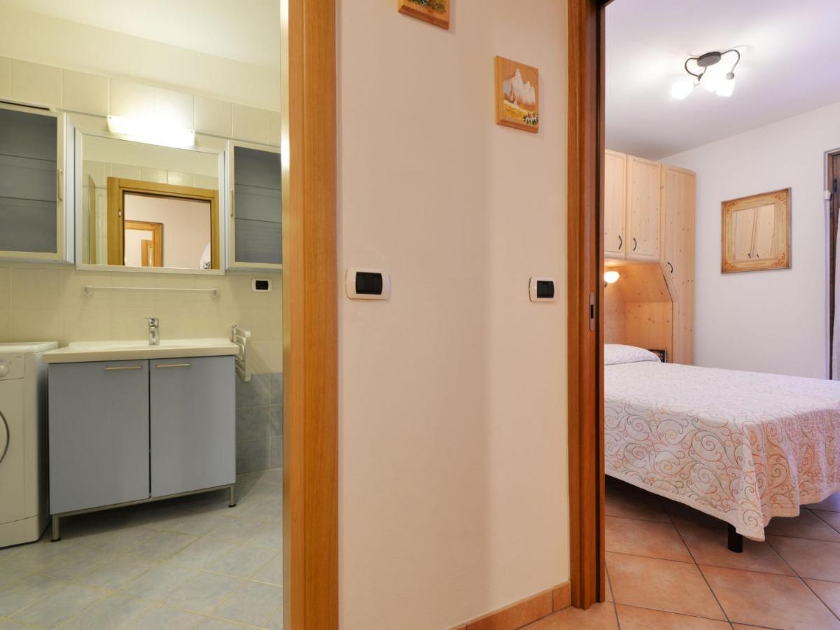 Apartment Condominio Al Parco-4 By Interhome カナツェーイ エクステリア 写真